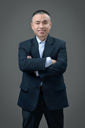 岳伟