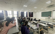 公海·赌船(中国)唯一官方网站
召开心理健康教育主题班会